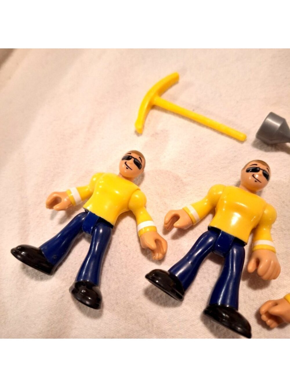 Imaginext City Rescue Construction Yellow 3 Figures Lot with Lamp Post Axe - Picture 11 of 15